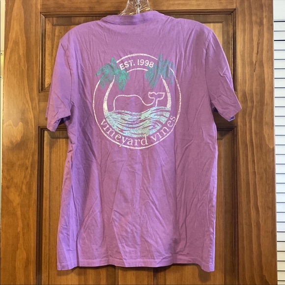 Vineyard Vines Tops - Vineyard Vines S Short Sleeve Whale Pocket Tee Shirt Unisex